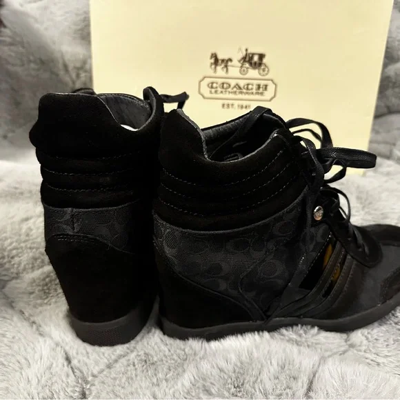 Coach Black Lace-Up Sneakers authentic, brand new never worn - Picture 2 of 7